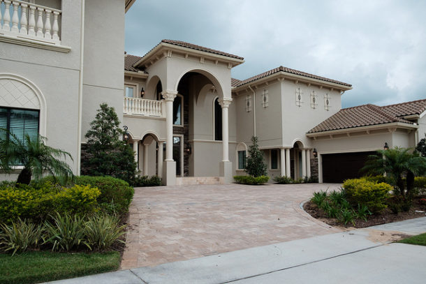 A photo of the main house we used on retreat. A photo of the main house we used on retreat.